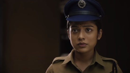 Constable Kanakam Web Series Review: Varsha Bollamma Shines in Rural Crime Drama