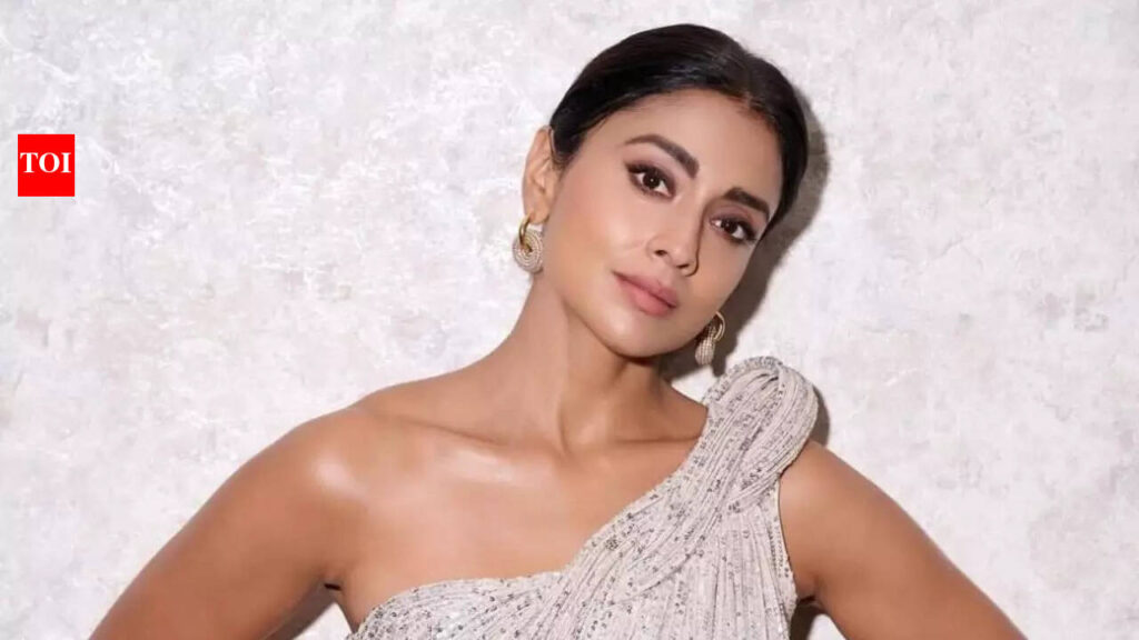 Shriya Saran Issues Warning About Fake WhatsApp Account Impersonating Her